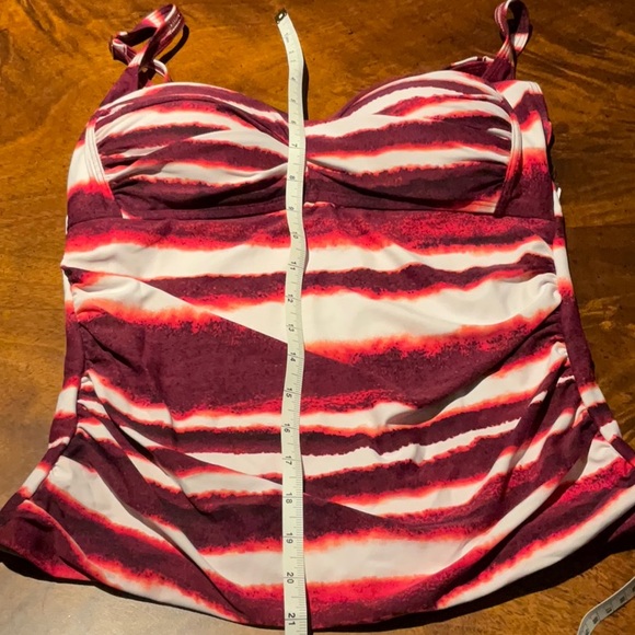 NWOT $89 LA BLANCA 10 MERLOT CHANNEL STRIPE TOP - Picture 8 of 8